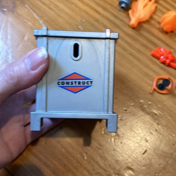 PLAYMOBIL Fireman Trash Collector Recycling Maintenance City Worker Set - Picture 7 of 9